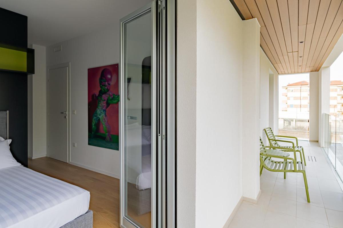 Marina Gardens Boutique&Suites Francavilla Al Mare Bilik gambar